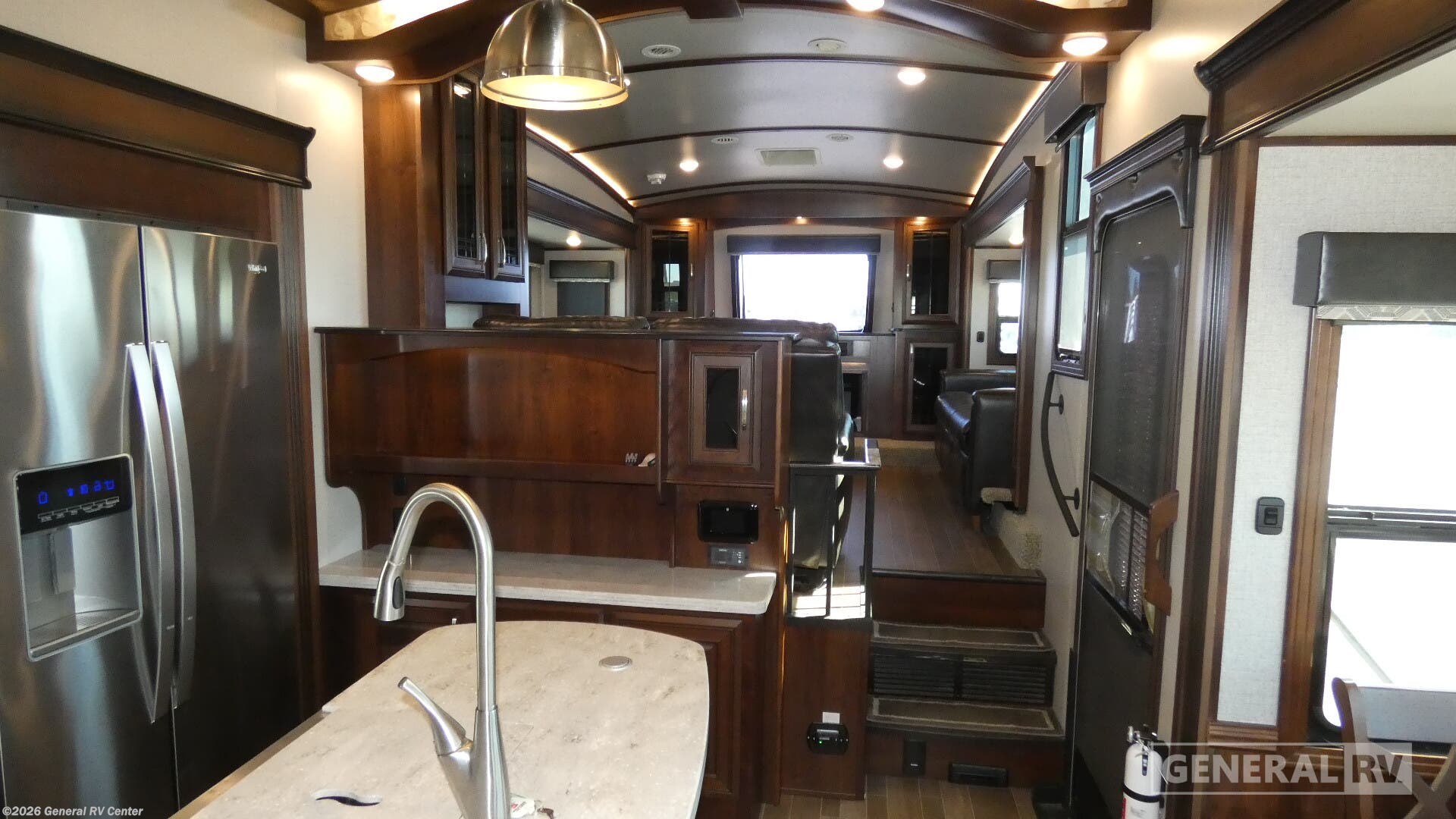 Used 2019 Jayco Pinnacle 38FLWS available in Elizabethtown, Pennsylvania