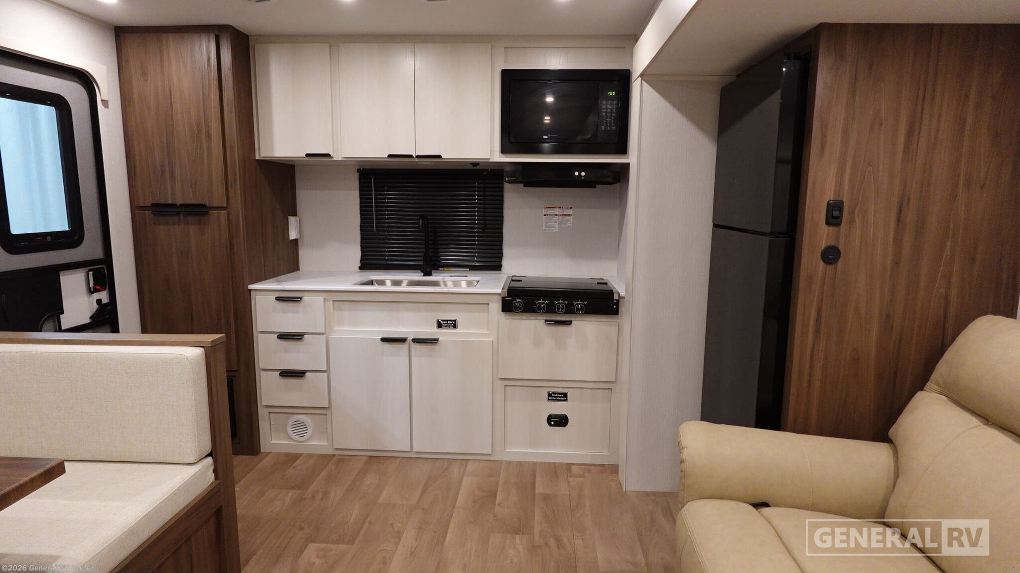 2026 Winnebago Access 25RK - New Travel Trailer For Sale by General RV Center in Elizabethtown, Pennsylvania