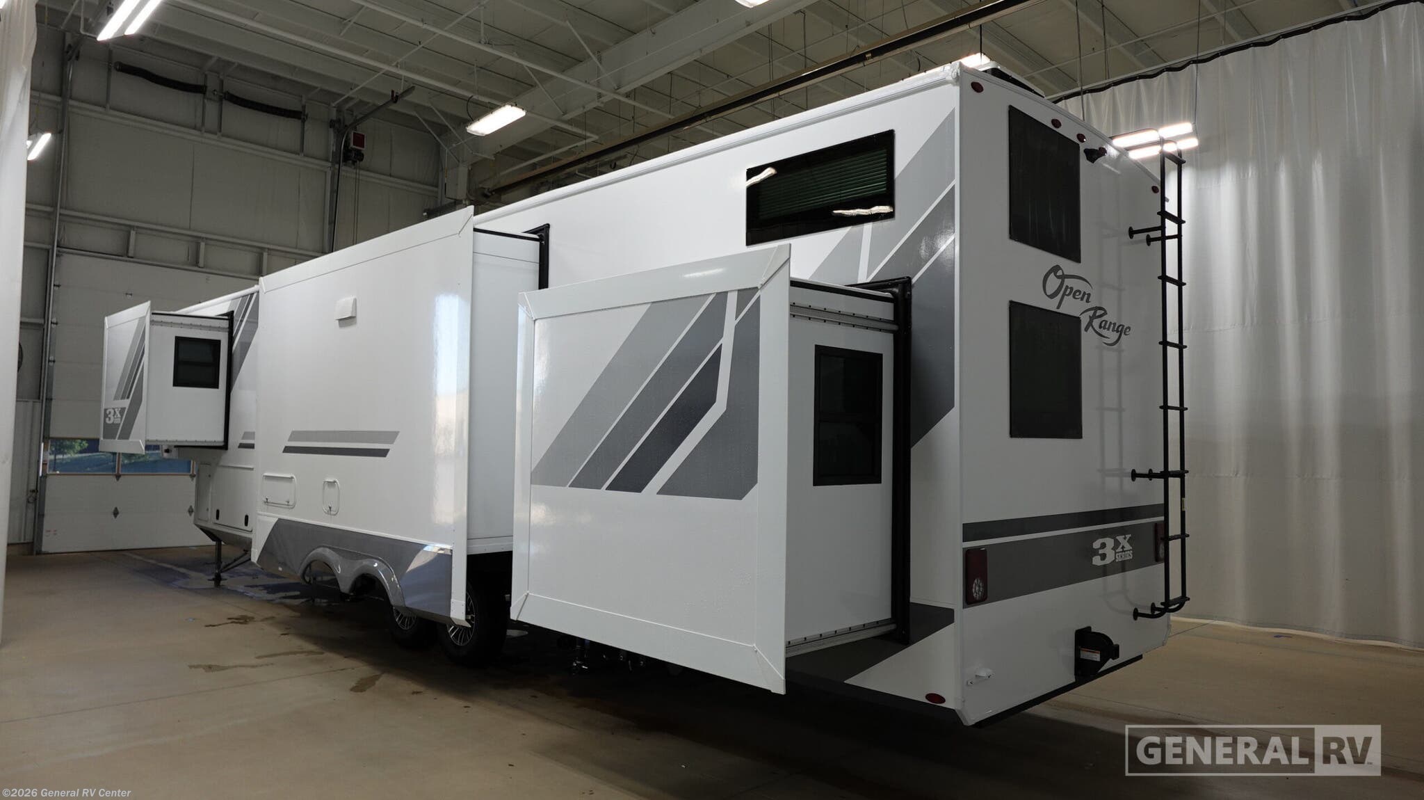 2027 Open Range 3X 390TBS by Highland Ridge from General RV Center in Elizabethtown, Pennsylvania
