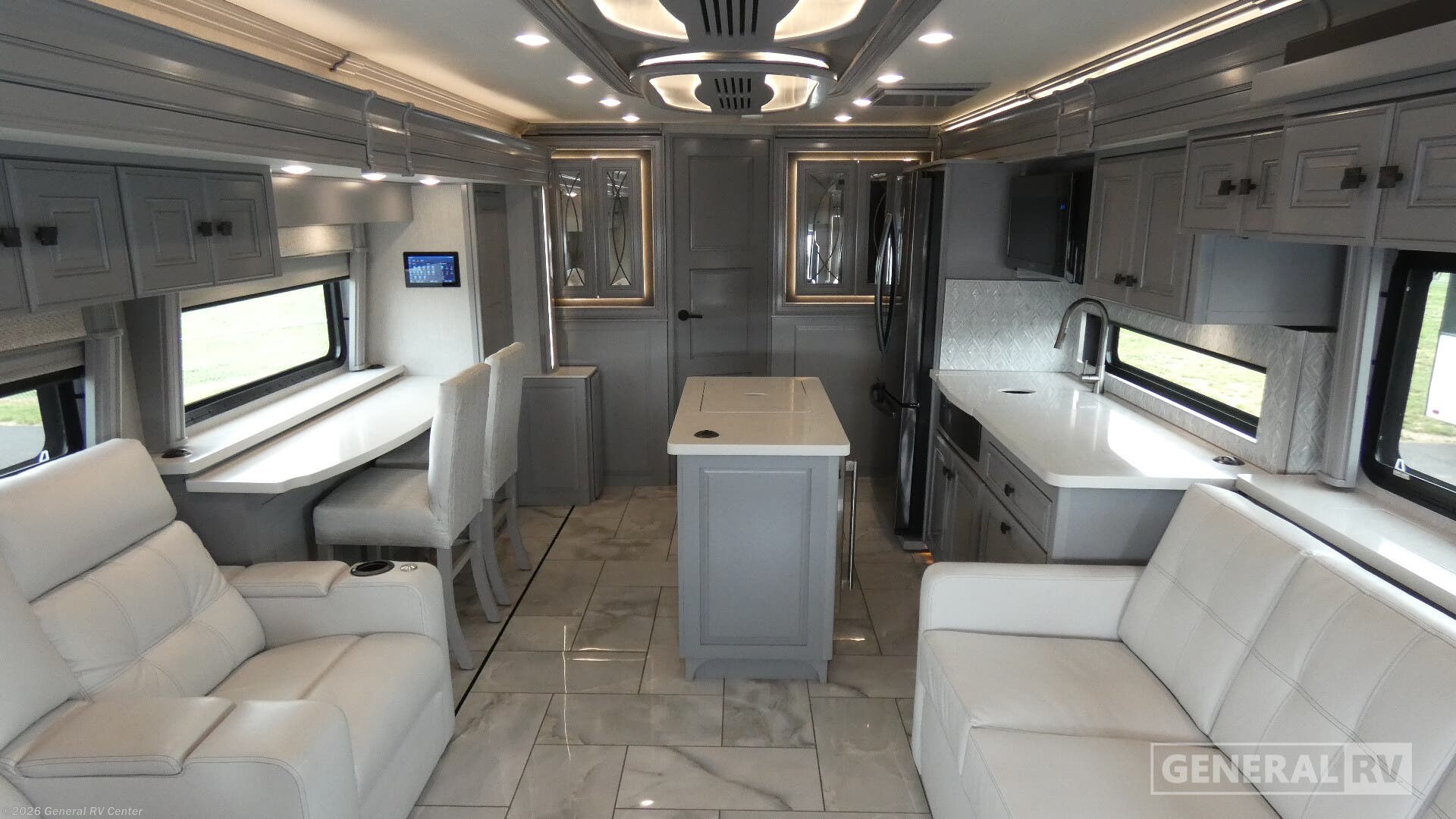 2023 American Coach American Tradition 45T - Used Class A For Sale by General RV Center in Elizabethtown, Pennsylvania