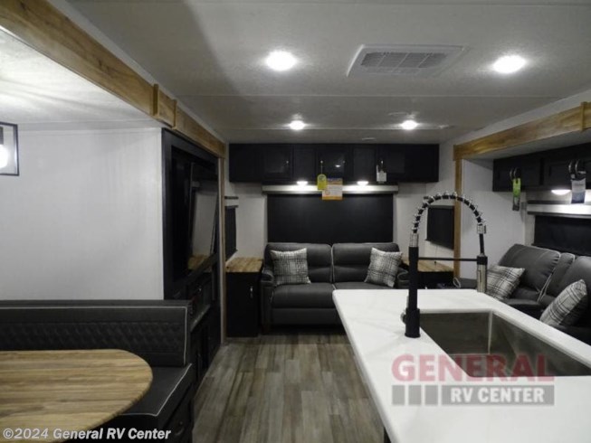 2023 Freedom Express Liberty Edition 324RLDSLE by Coachmen from General RV Center in Wayland, Michigan