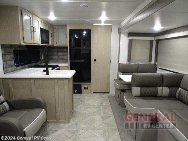 2024 Wildwood Platinum 27RKX by Forest River from General RV Center in Wayland, Michigan