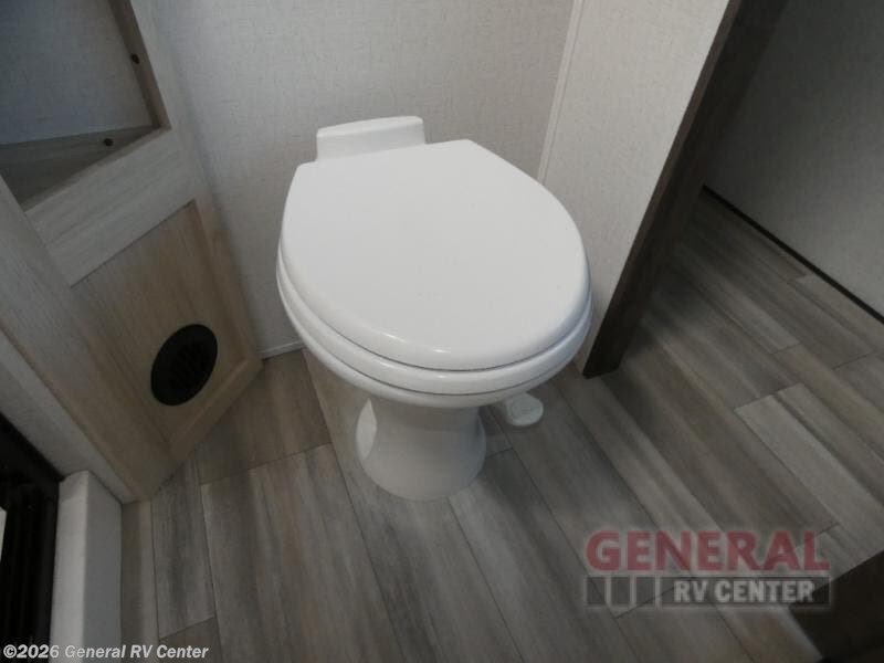 2022 Alliance RV Paradigm 390MP RV for Sale in Wayland, MI 49348