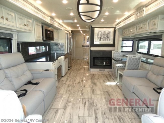 2024 Discovery LXE 40M by Fleetwood from General RV Center in Wayland, Michigan