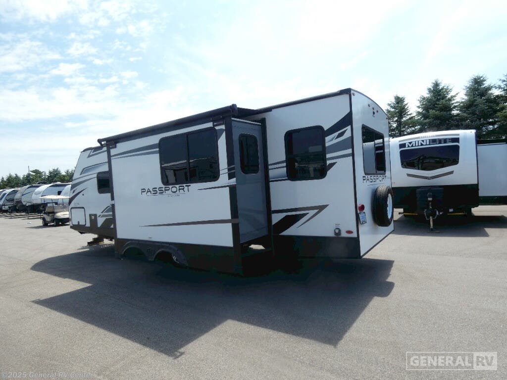 Used 2022 Keystone PASSPORT-W 252RD available in Wayland, Michigan