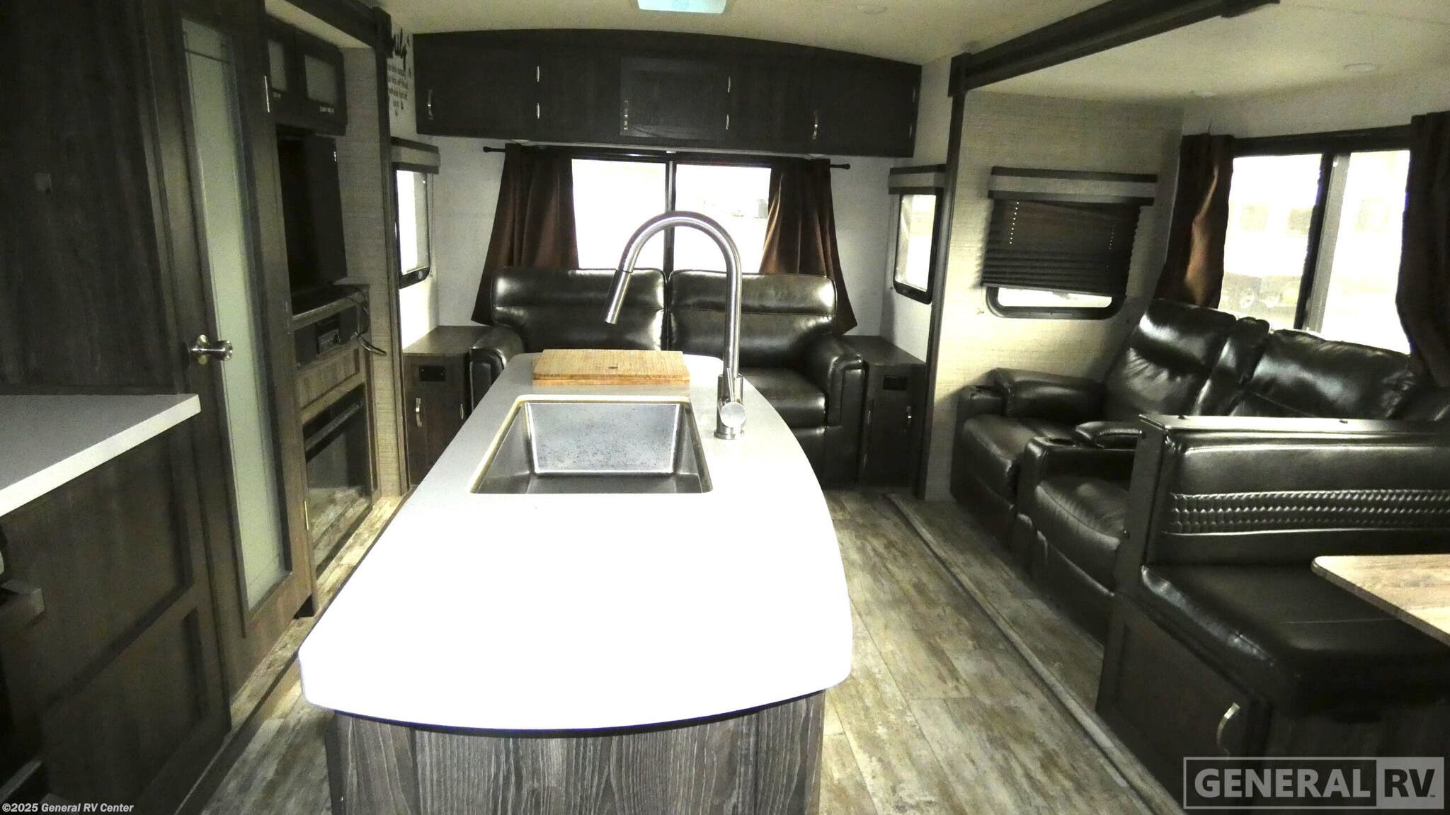 2020 Highland Ridge Open Range Light 275RLS - Used Travel Trailer For Sale by General RV Center in Wayland, Michigan
