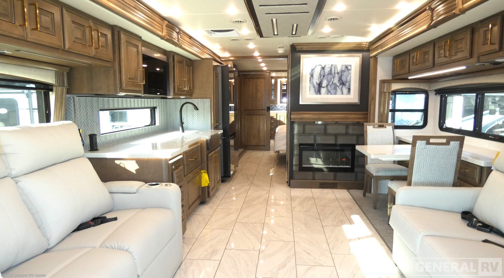 2026 Fleetwood Discovery LXE 40M - New Class A For Sale by General RV Center in Wayland, Michigan