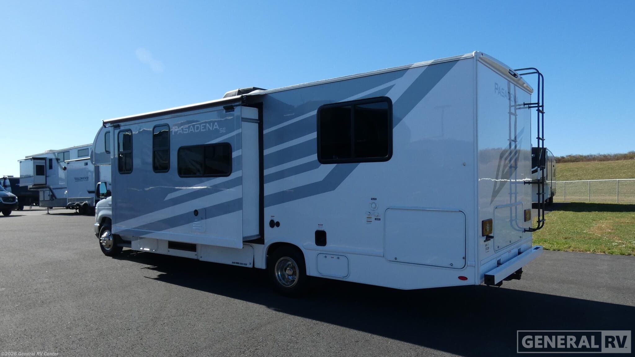 2026 Pasadena SE28 by Thor Motor Coach from General RV Center in Wayland, Michigan
