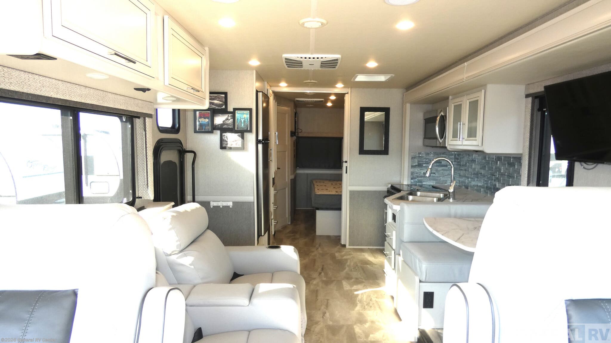 2022 Holiday Rambler Admiral 28A - Used Class A For Sale by General RV Center in Wayland, Michigan