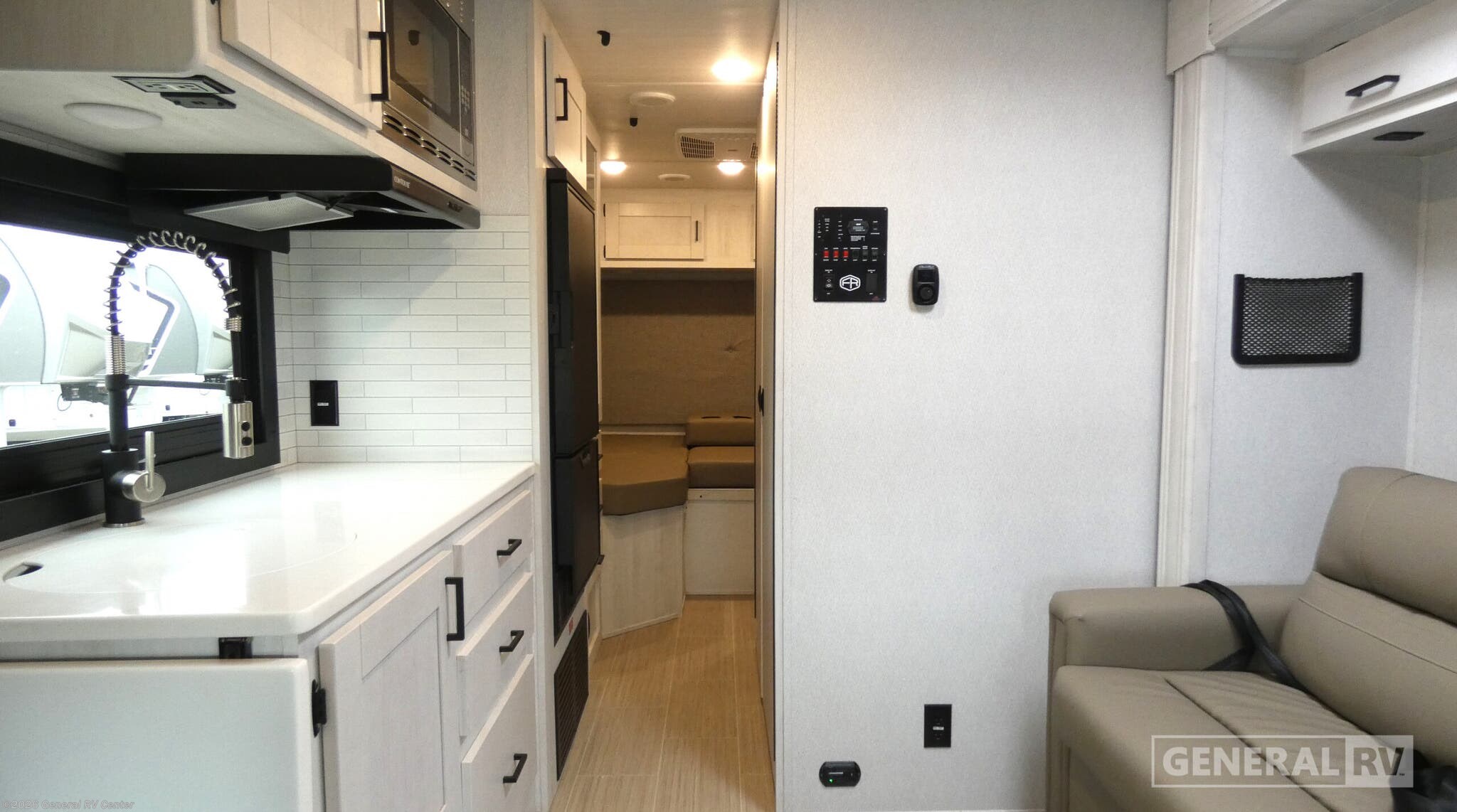 2025 East to West Alita 23TK - Used Class C For Sale by General RV Center in Wayland, Michigan