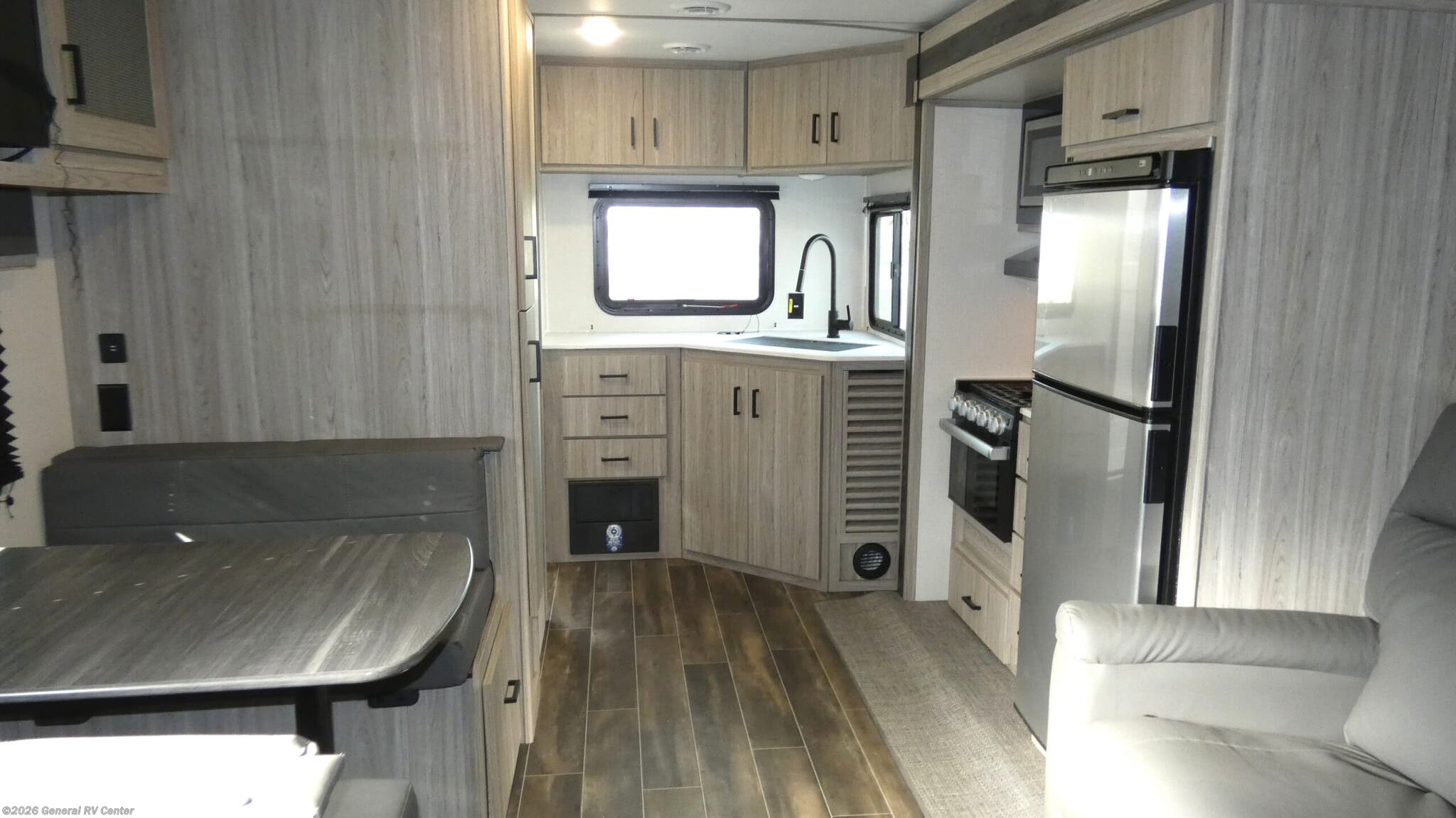 2023 Keystone Passport SUPER LITE 229RK - Used Travel Trailer For Sale by General RV Center in Wayland, Michigan