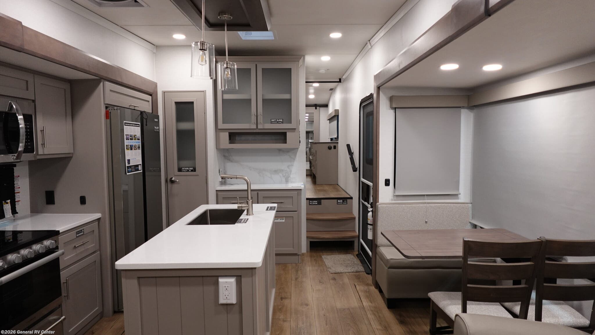 New 2026 Alliance RV Avenue 32RLS available in Wayland, Michigan