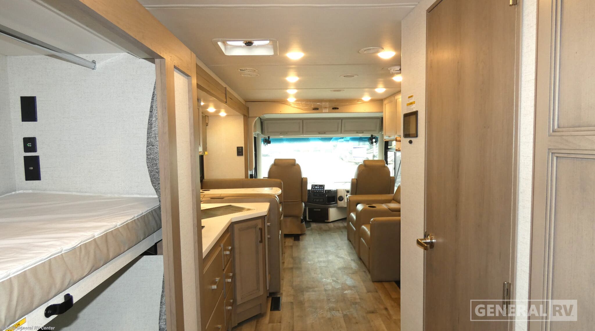 New 2026 Thor Motor Coach Palazzo GT 33.5 available in Wayland, Michigan