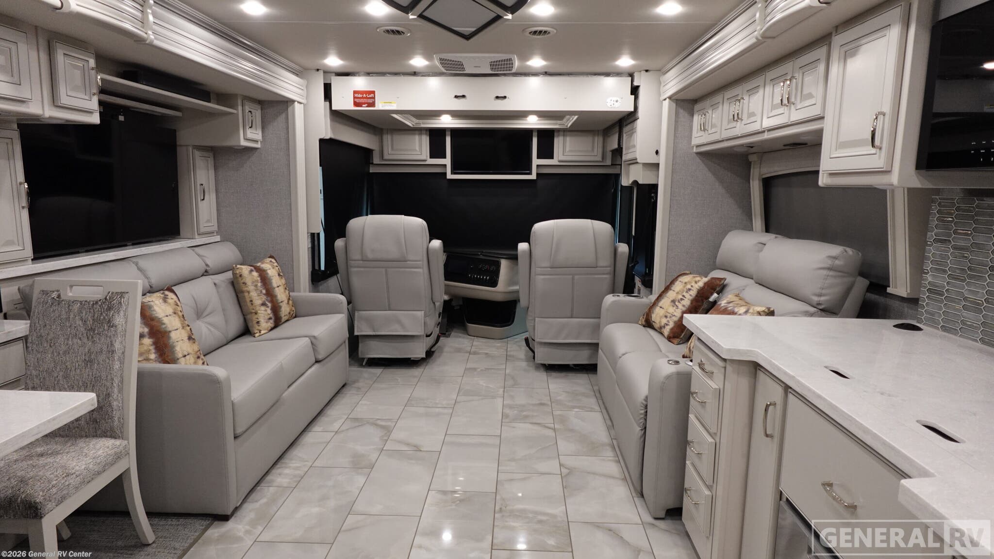 New 2026 Holiday Rambler Endeavor 38W available in Wayland, Michigan