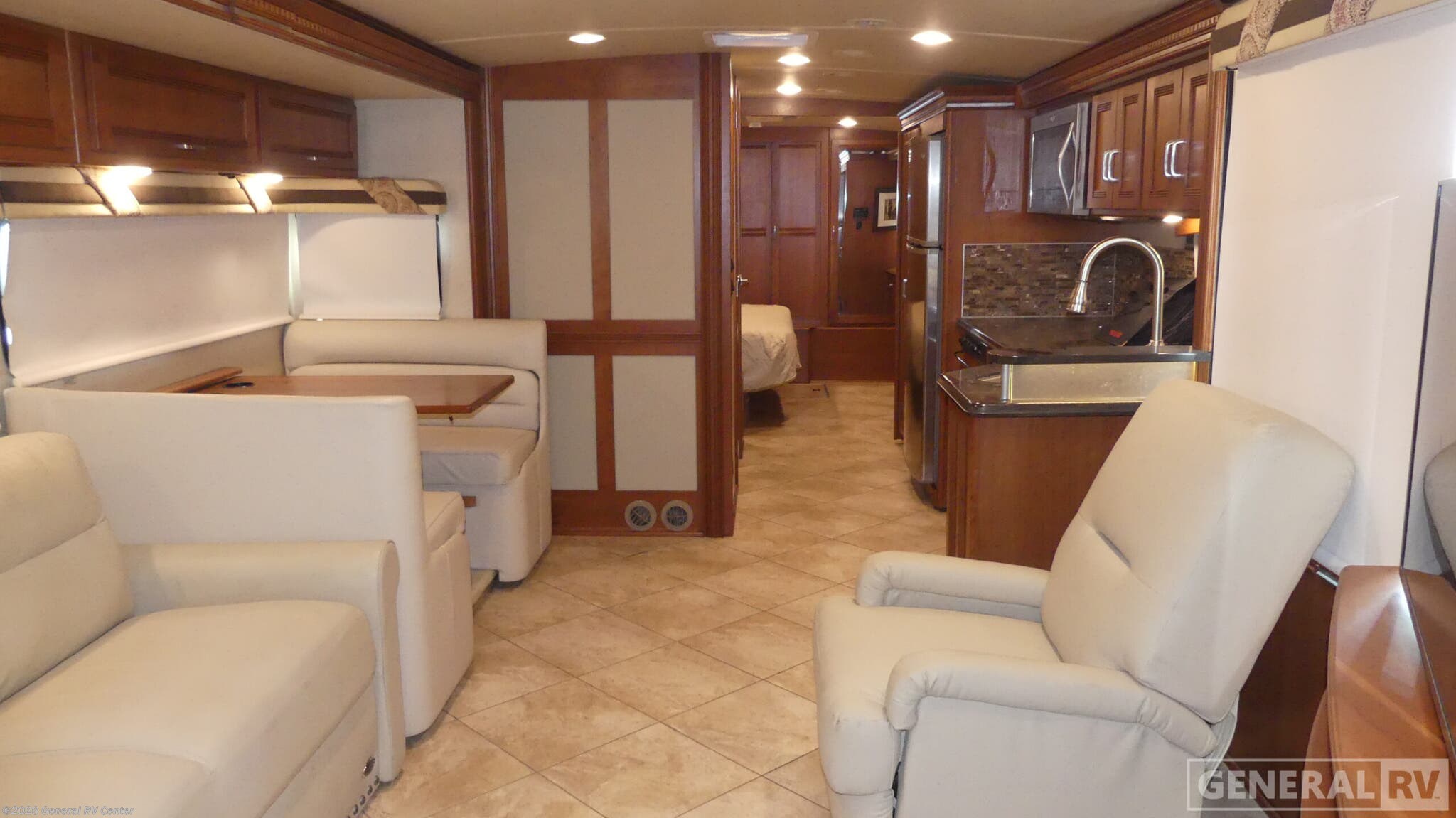 2016 Winnebago Solei 36G - Used Class A For Sale by General RV Center in Wayland, Michigan