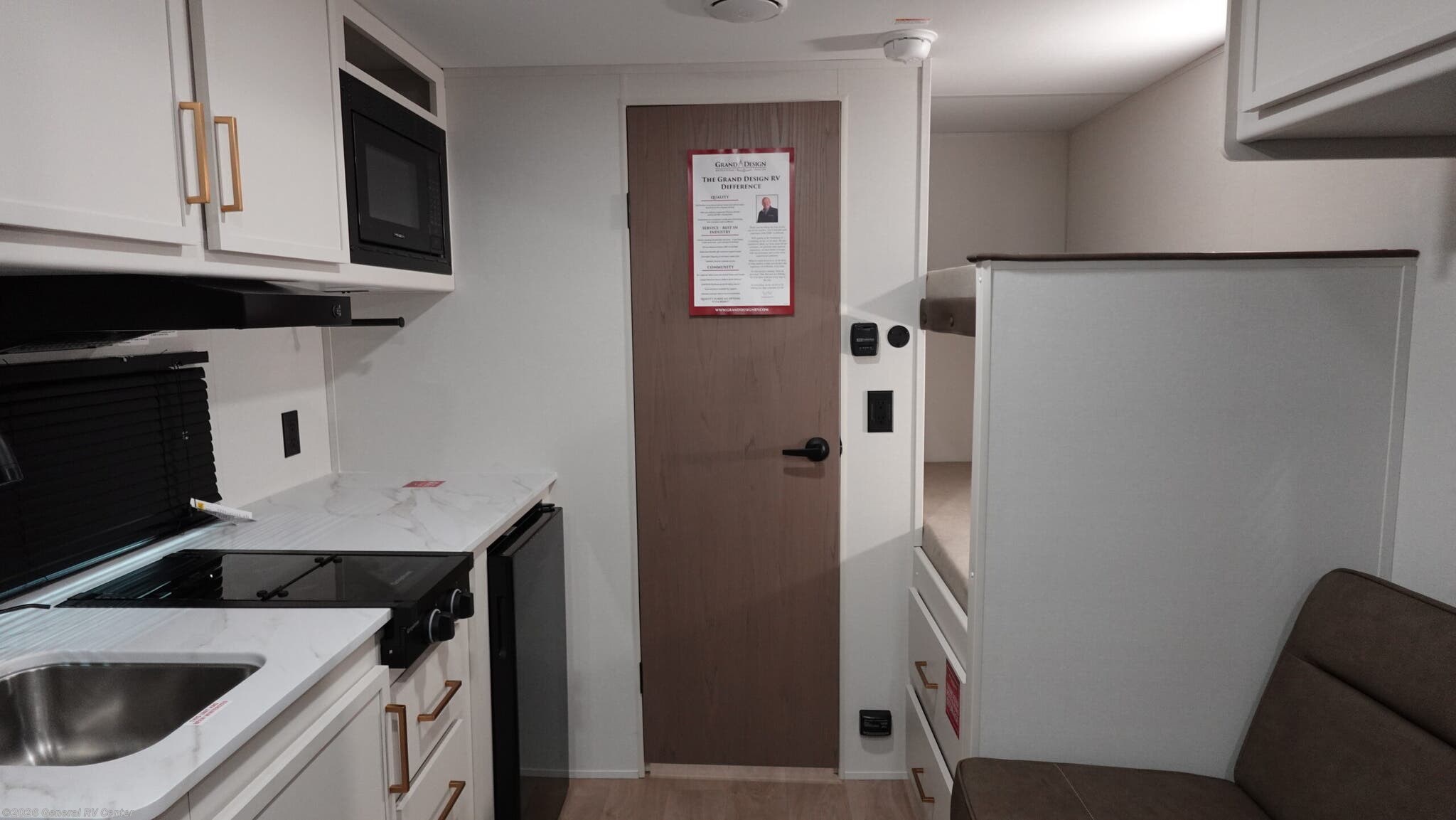 2026 Grand Design TRANSCEND-ONE 151BH - New Travel Trailer For Sale by General RV Center in Wayland, Michigan