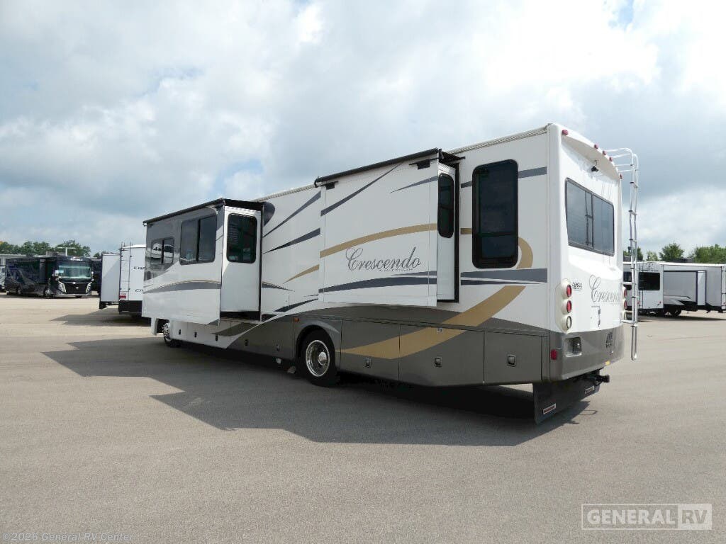 2008 Crescendo 8356 by Gulf Stream from General RV Center in Wayland, Michigan