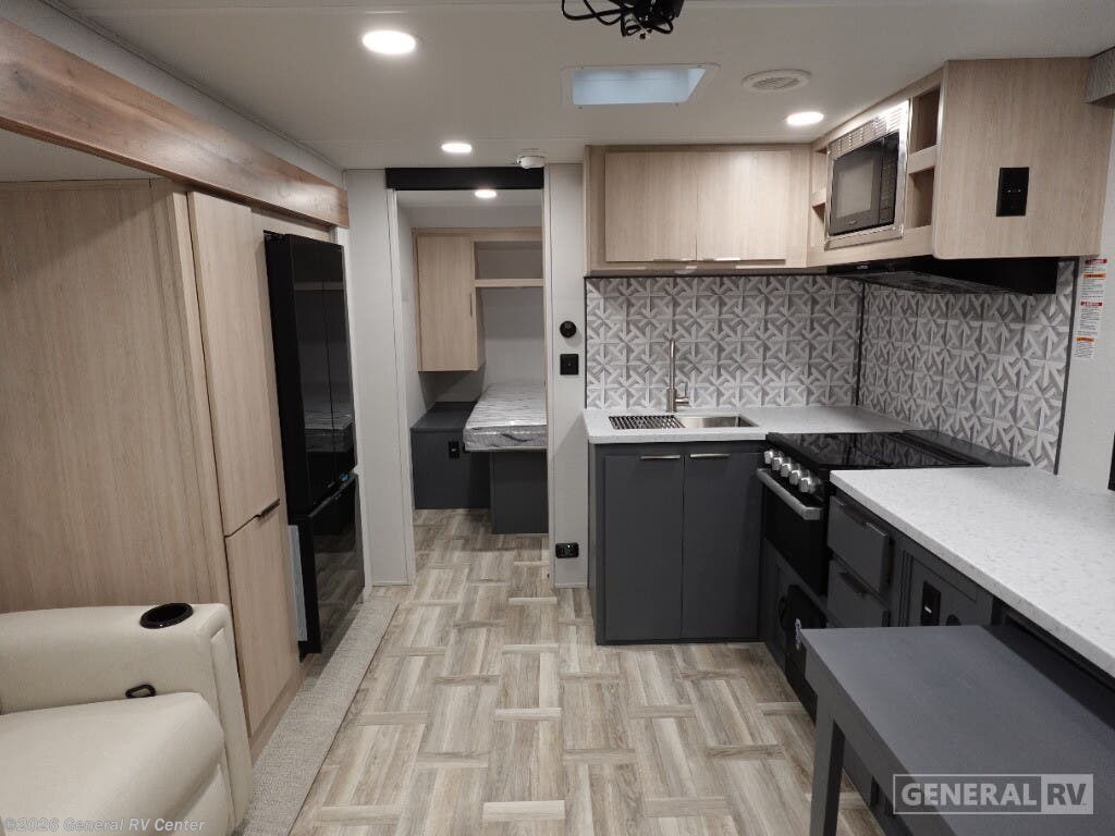 New 2025 Prime Time Tracer 255DS available in Wayland, Michigan