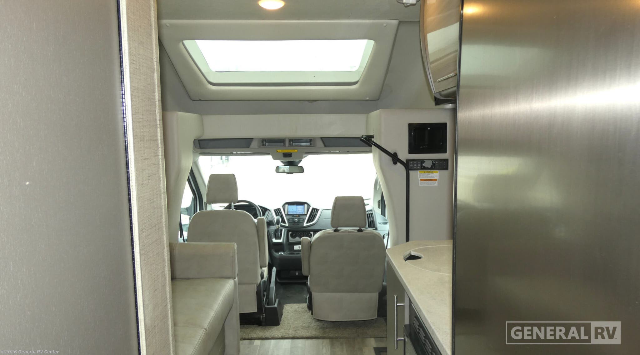 Used 2019 Thor Motor Coach Gemini 23TR available in Wayland, Michigan