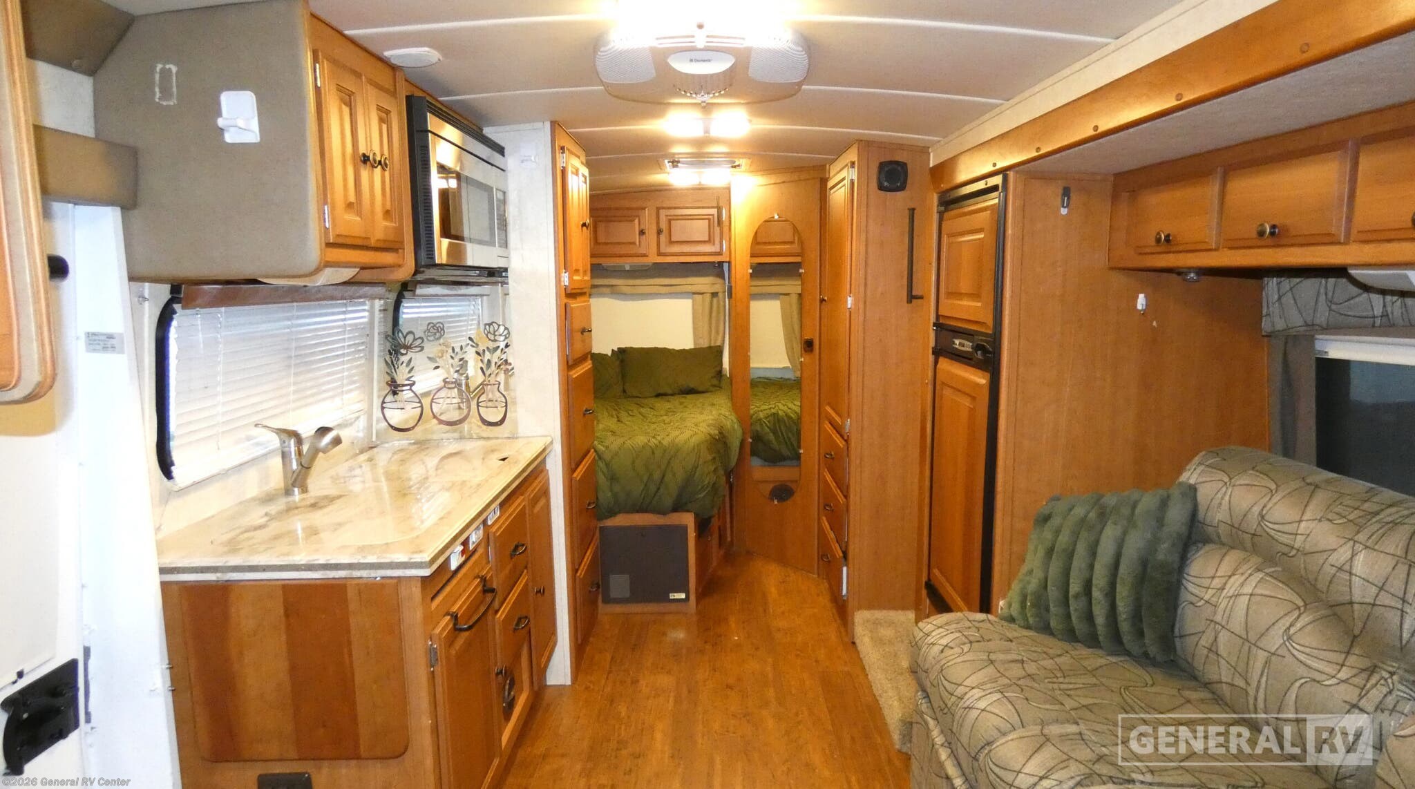 2016 Phoenix Cruiser Phoenix  2351 - Used Class C For Sale by General RV Center in Wayland, Michigan