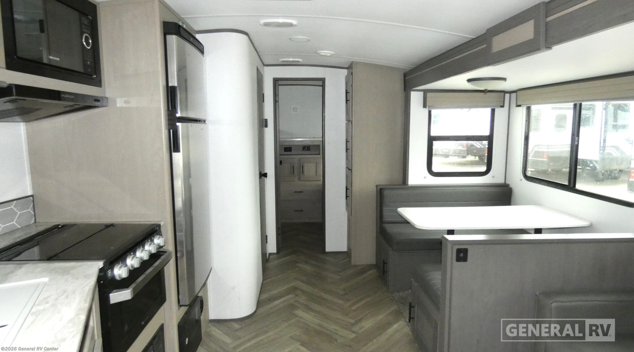 2021 Cruiser RV Shadow Cruiser 280QBS - Used Travel Trailer For Sale by General RV Center in Wayland, Michigan