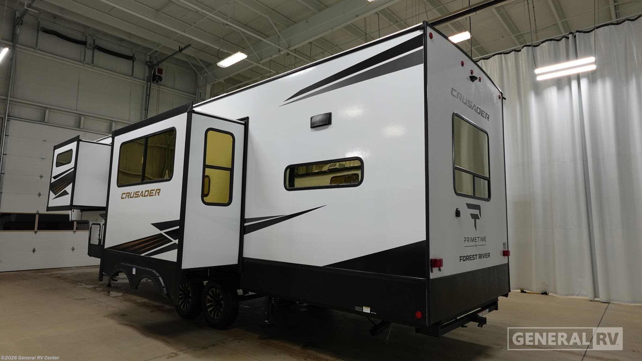 2026 Crusader KING33 by Prime Time from General RV Center in Wayland, Michigan