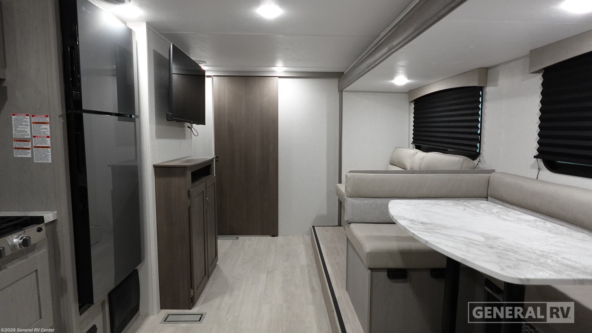 2026 Coachmen Clipper 25RB - New Travel Trailer For Sale by General RV Center in Wayland, Michigan