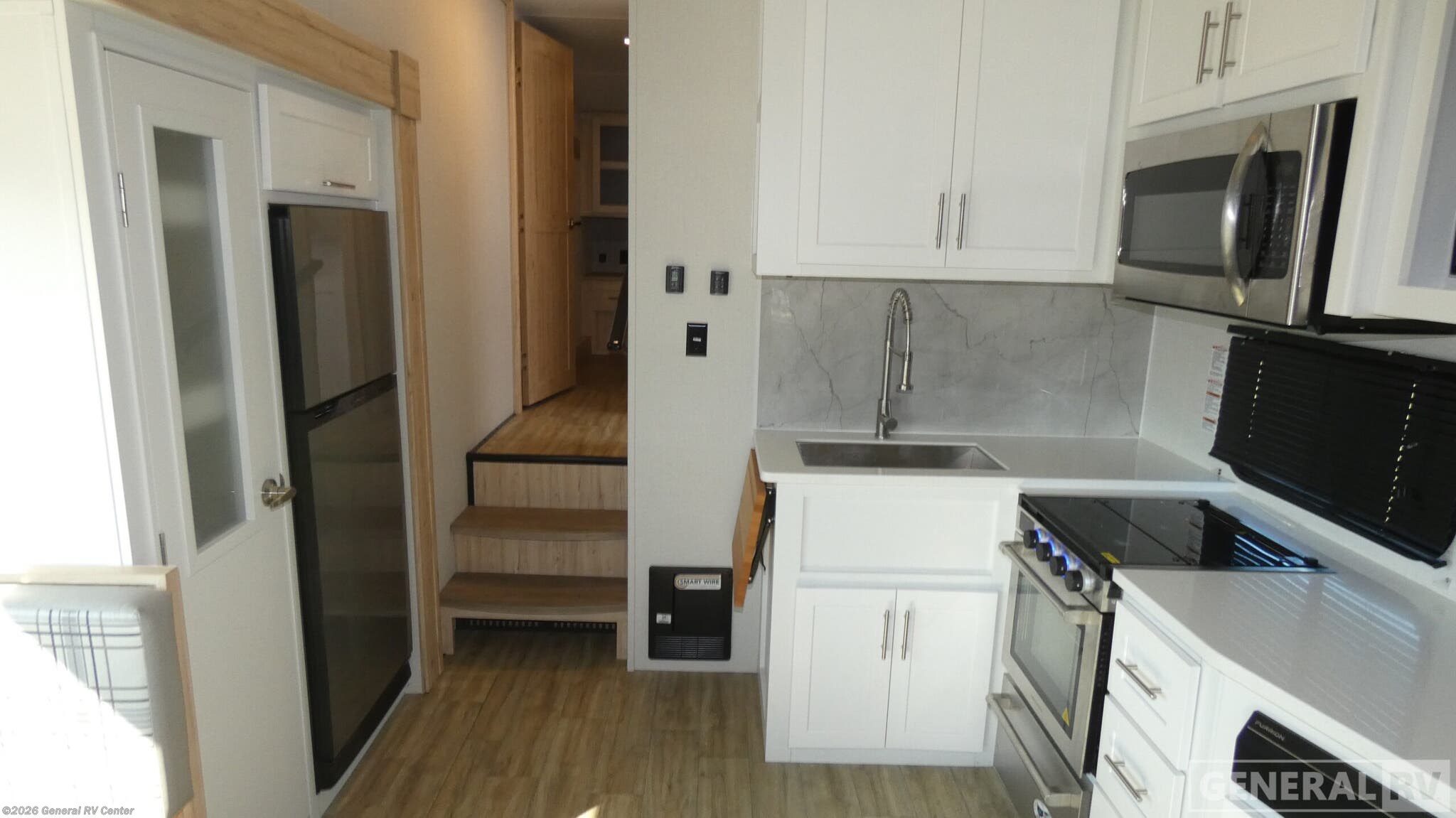 2023 Alliance RV Avenue 28BH-1SL - Used Fifth Wheel For Sale by General RV Center in Wayland, Michigan