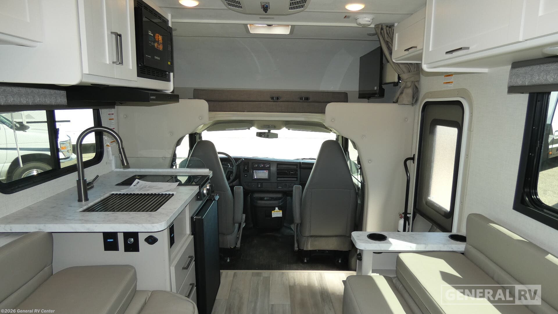 New 2026 Thor Motor Coach Pasadena SE SX19 Chevy available in Wayland, Michigan