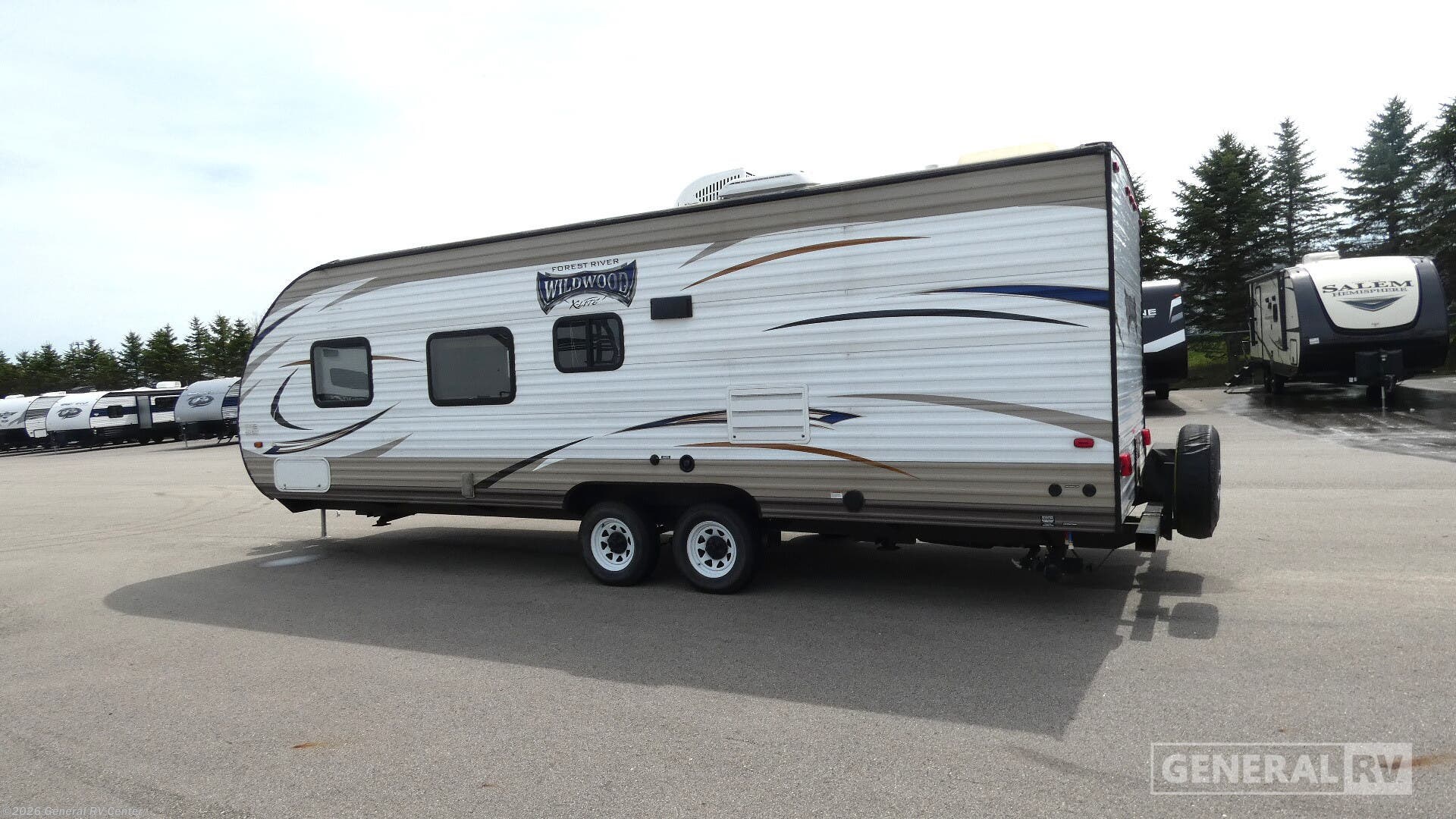 2017 Wildwood X-Lite 261BHXL by Forest River from General RV Center in Wayland, Michigan