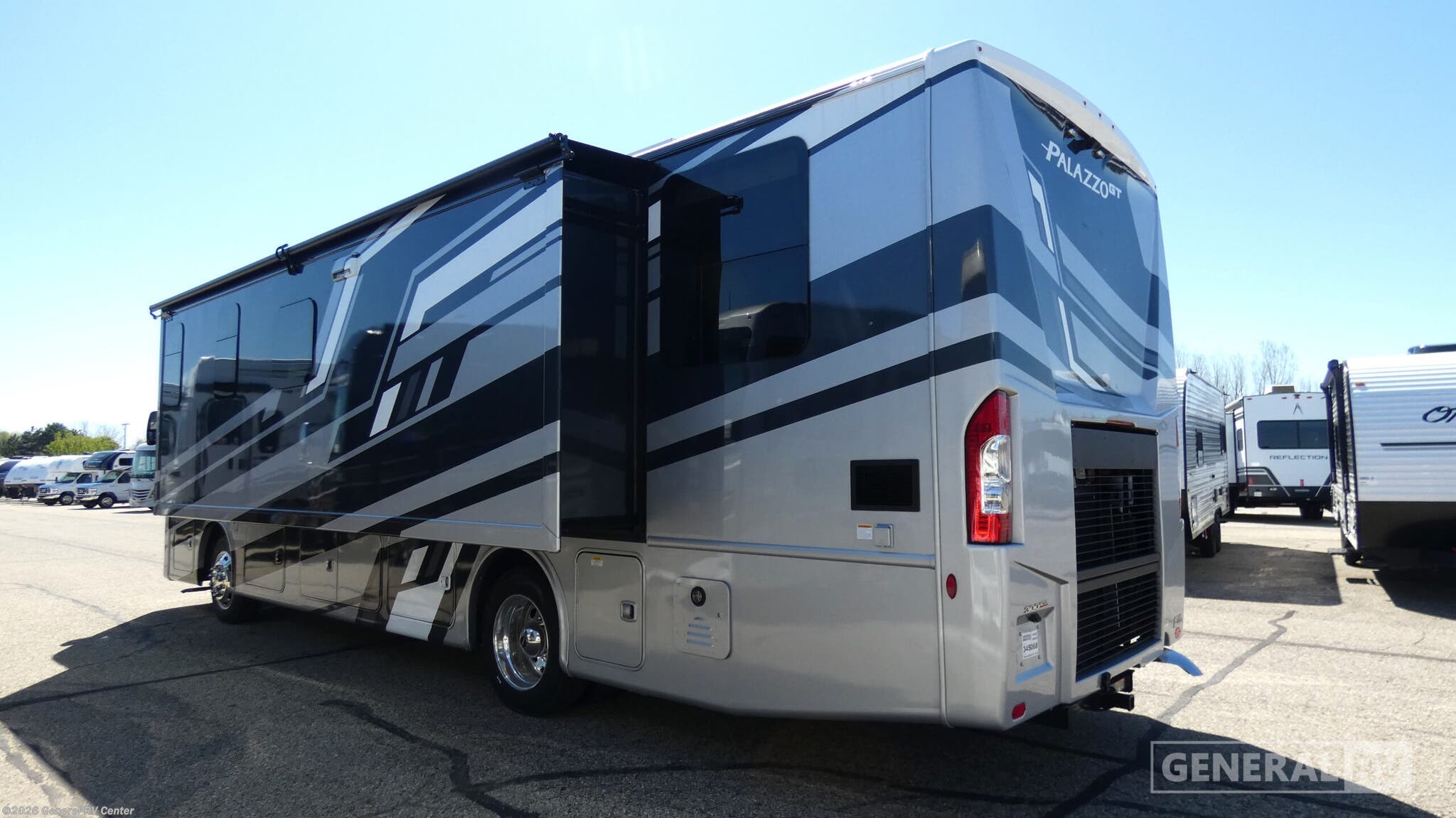 2026 Palazzo GT 33.6 by Thor Motor Coach from General RV Center in Wayland, Michigan