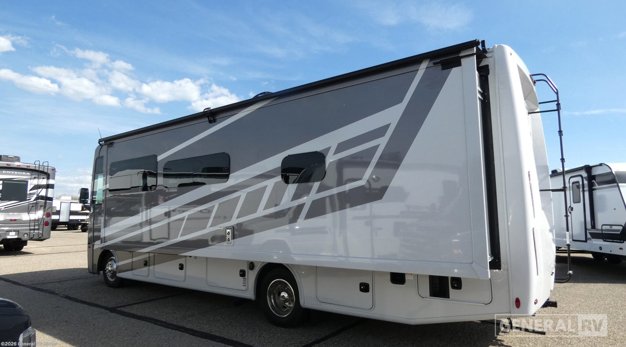 2026 Hurricane 29L by Thor Motor Coach from General RV Center in Wayland, Michigan