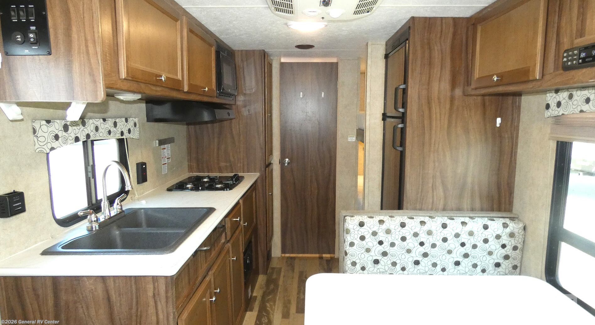 2019 Coachmen Clipper 21BH - Used Travel Trailer For Sale by General RV Center in Wayland, Michigan