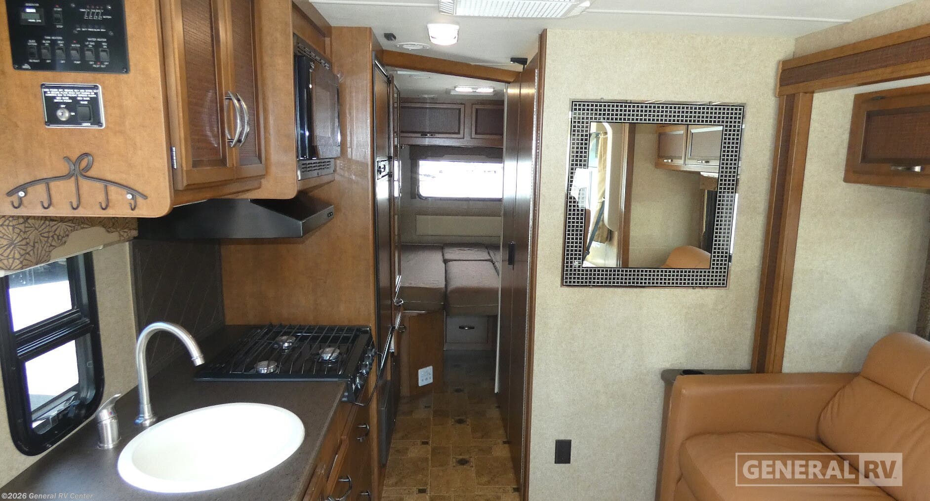 2015 Thor Motor Coach Vegas 24.1 - Used Class A For Sale by General RV Center in Wayland, Michigan