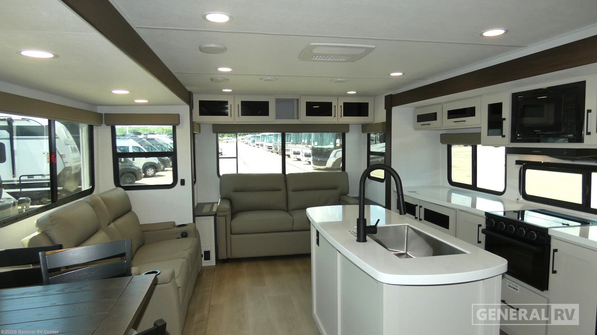 2027 Alliance RV Delta 292RL - New Travel Trailer For Sale by General RV Center in Wayland, Michigan