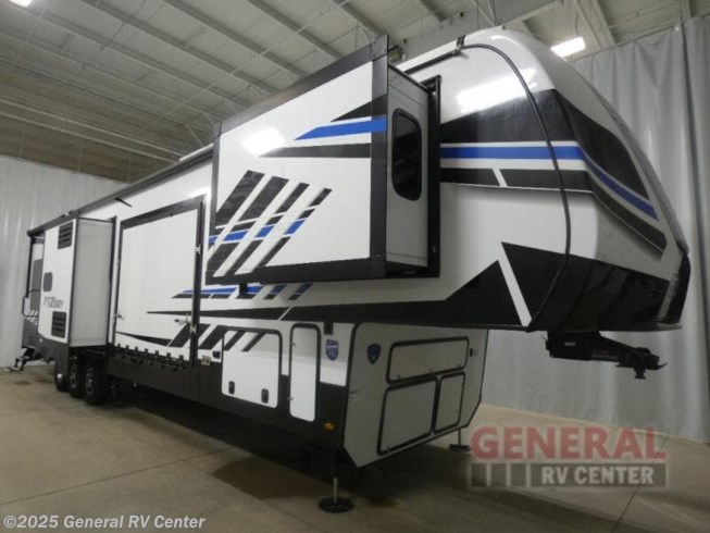 2023 Keystone Fuzion 424 - New Toy Hauler For Sale by General RV Center in Wixom, Michigan