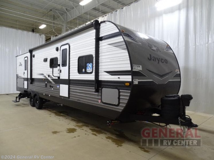 New 2024 Jayco Jay Flight 324BDS available in Wixom, Michigan