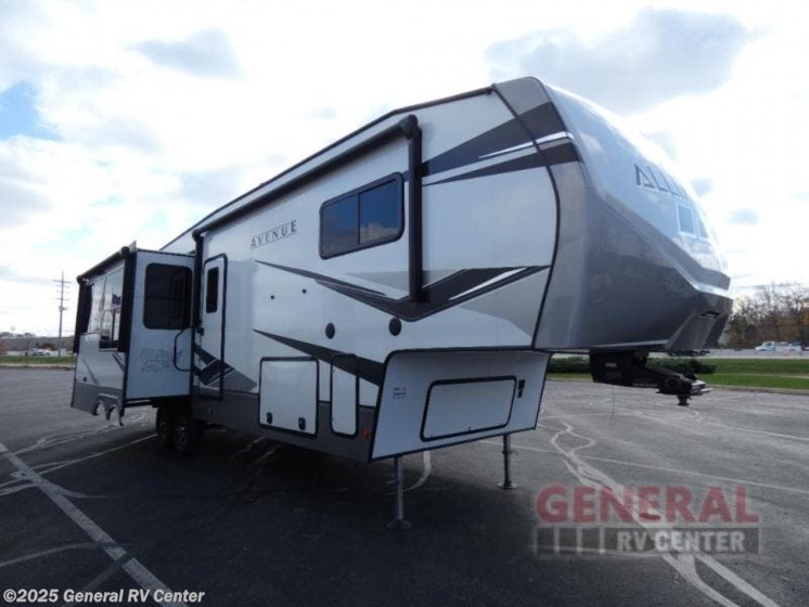 2022 Alliance RV Avenue 32RLS RV for Sale in Wixom, MI 48393 | 300172 ...