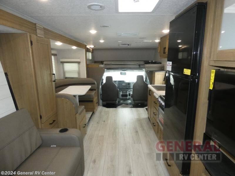 2025 Coachmen Leprechaun 260MB Ford 450 RV for Sale in Wixom, MI 48393