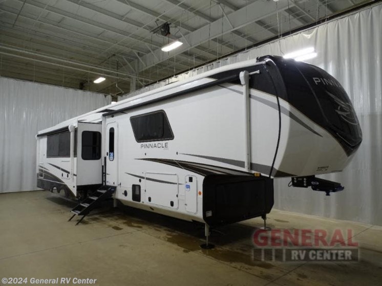 New 2024 Jayco Pinnacle 38FBRK available in Wixom, Michigan