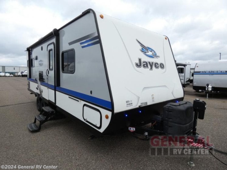 Used 2018 Jayco Jay Feather 23RL available in Wixom, Michigan