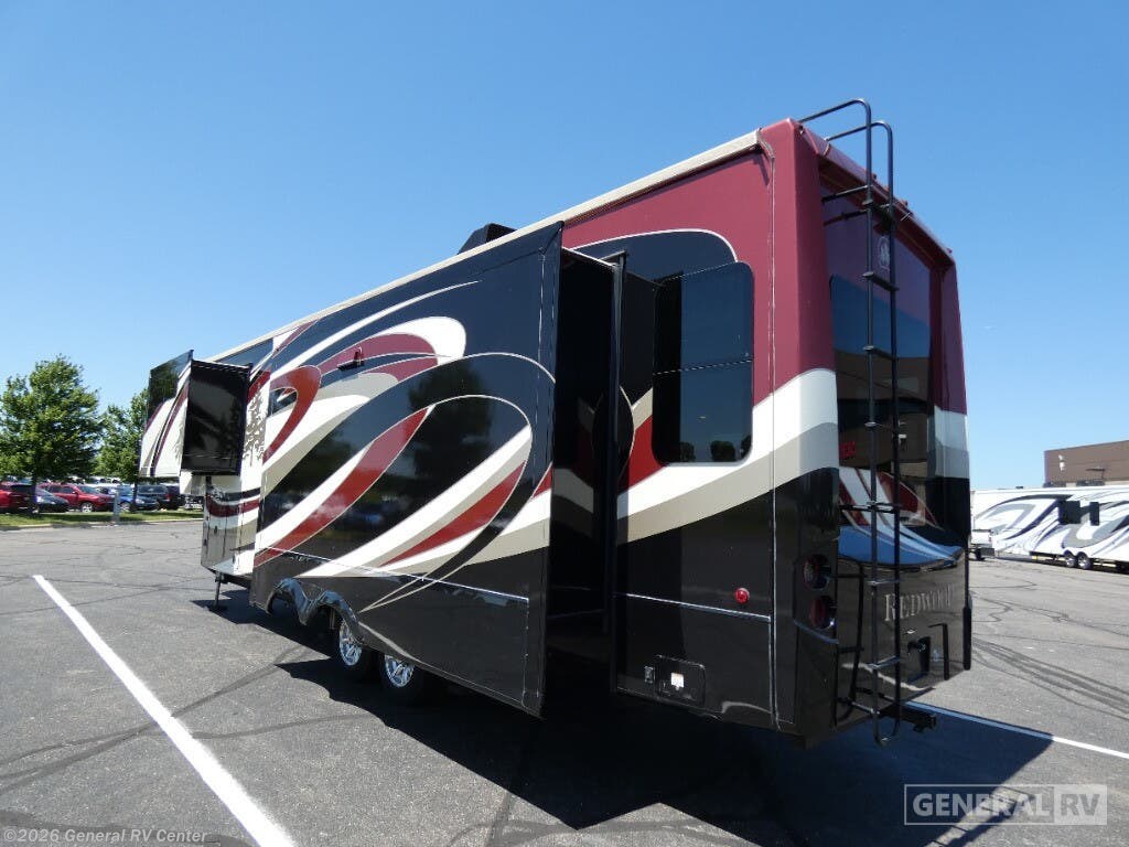 Used 2017 CrossRoads Redwood 3401RL--3SLDS available in Wixom, Michigan