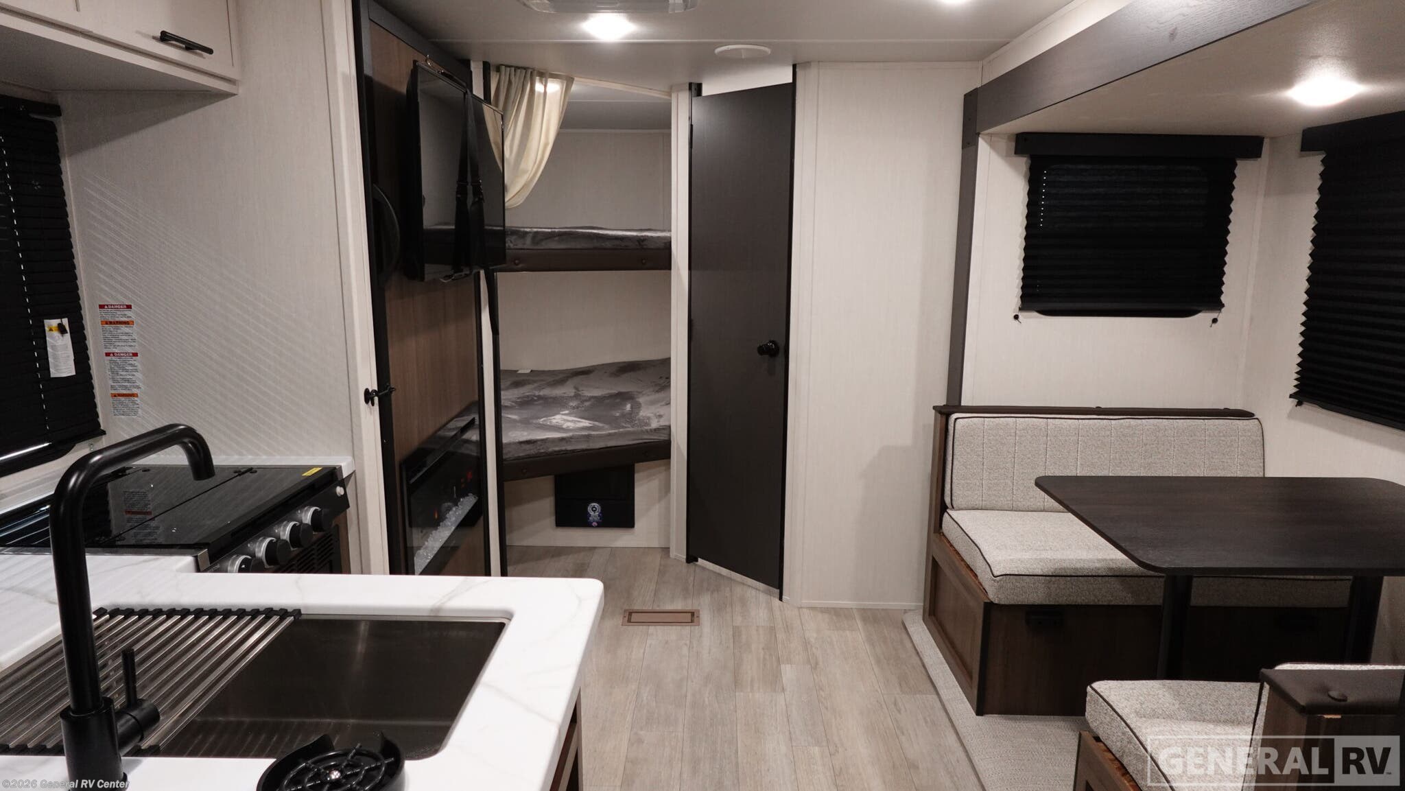 2026 Prime Time Avenger 23BHS - New Travel Trailer For Sale by General RV Center in Wixom, Michigan