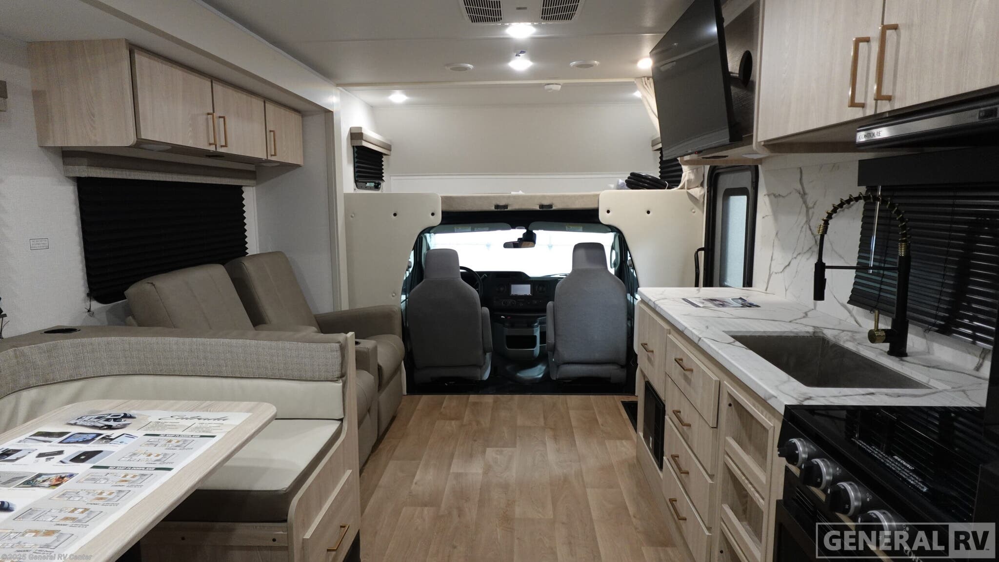 New 2026 East to West Entrada 2950OK available in Wixom, Michigan