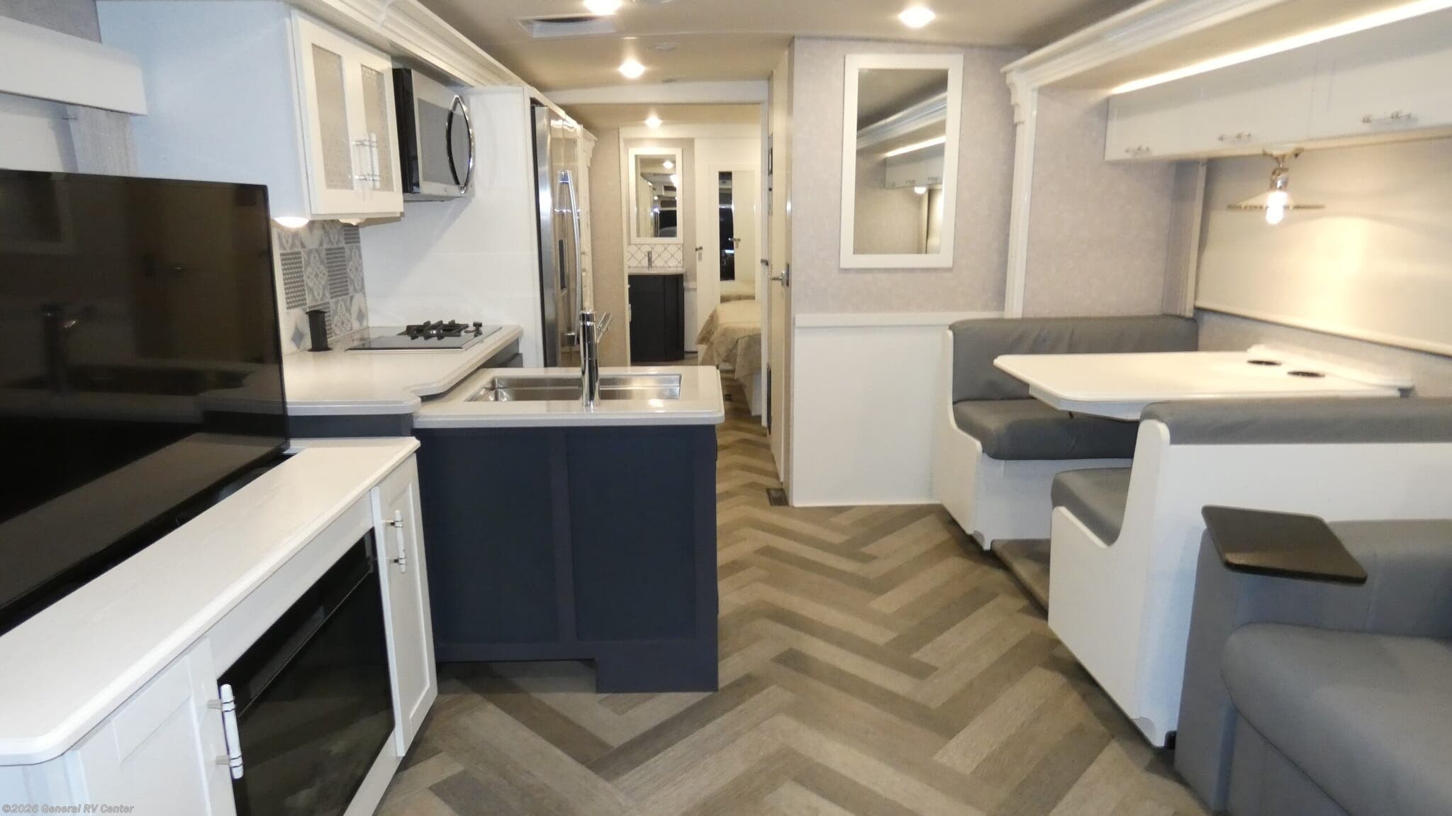 2025 Winnebago Adventurer 36Z - Used Class A For Sale by General RV Center in Wixom, Michigan