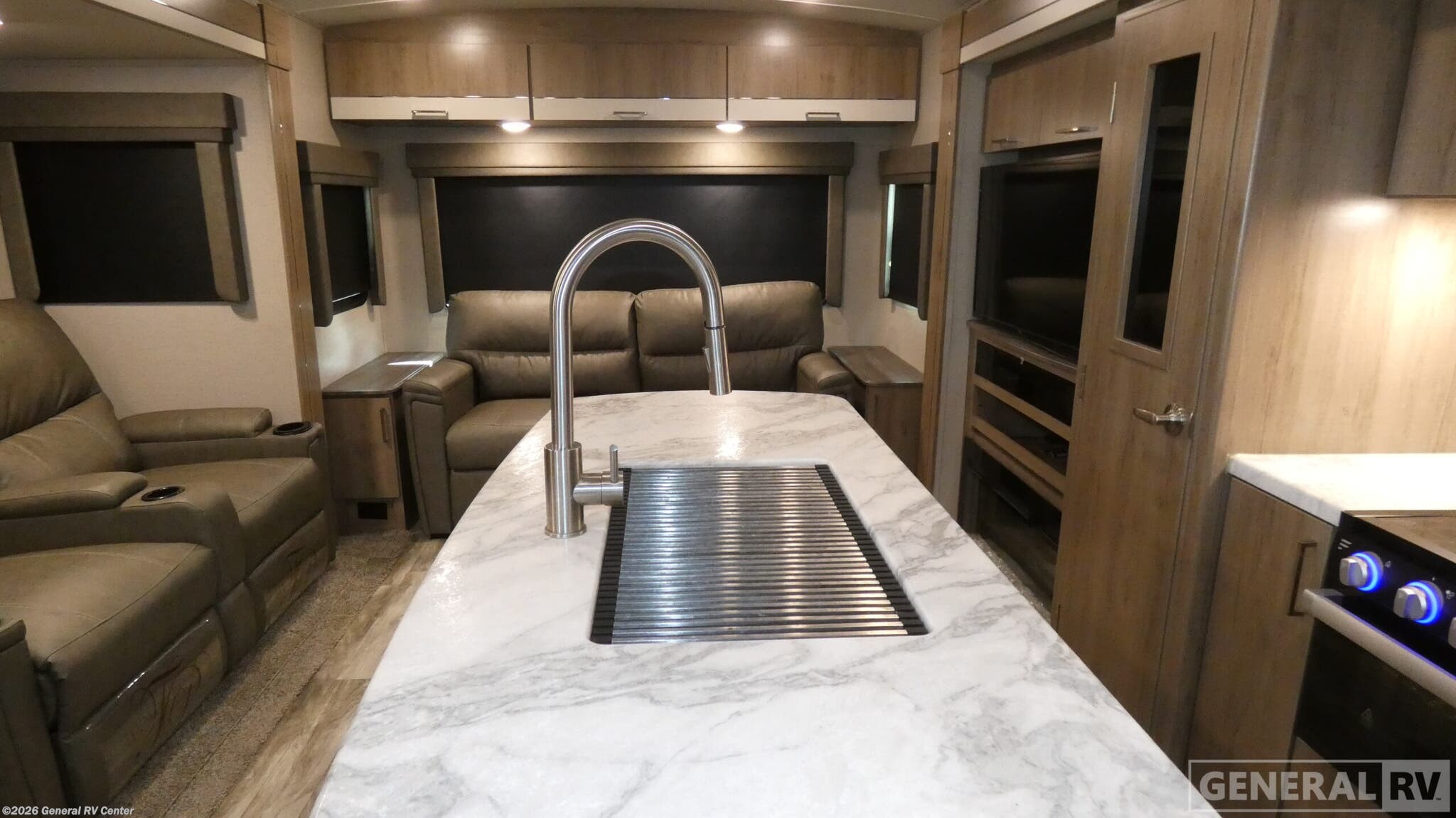 2022 Grand Design Imagine 2970RL - Used Travel Trailer For Sale by General RV Center in Wixom, Michigan