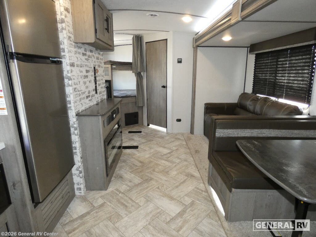 2021 Keystone Springdale 280BH - Used Travel Trailer For Sale by General RV Center in Wixom, Michigan