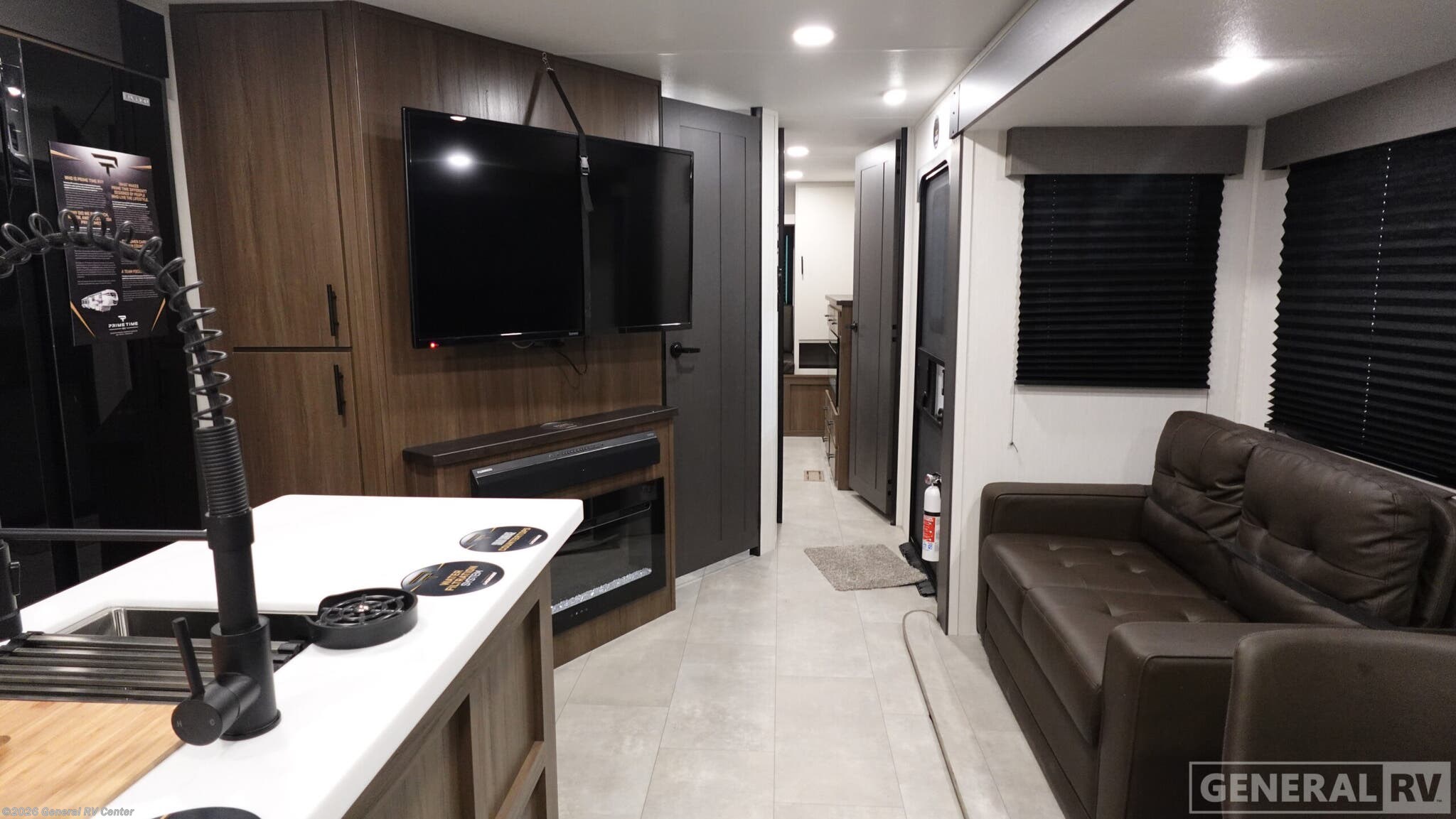 New 2026 Prime Time LaCrosse 3510DB available in Wixom, Michigan