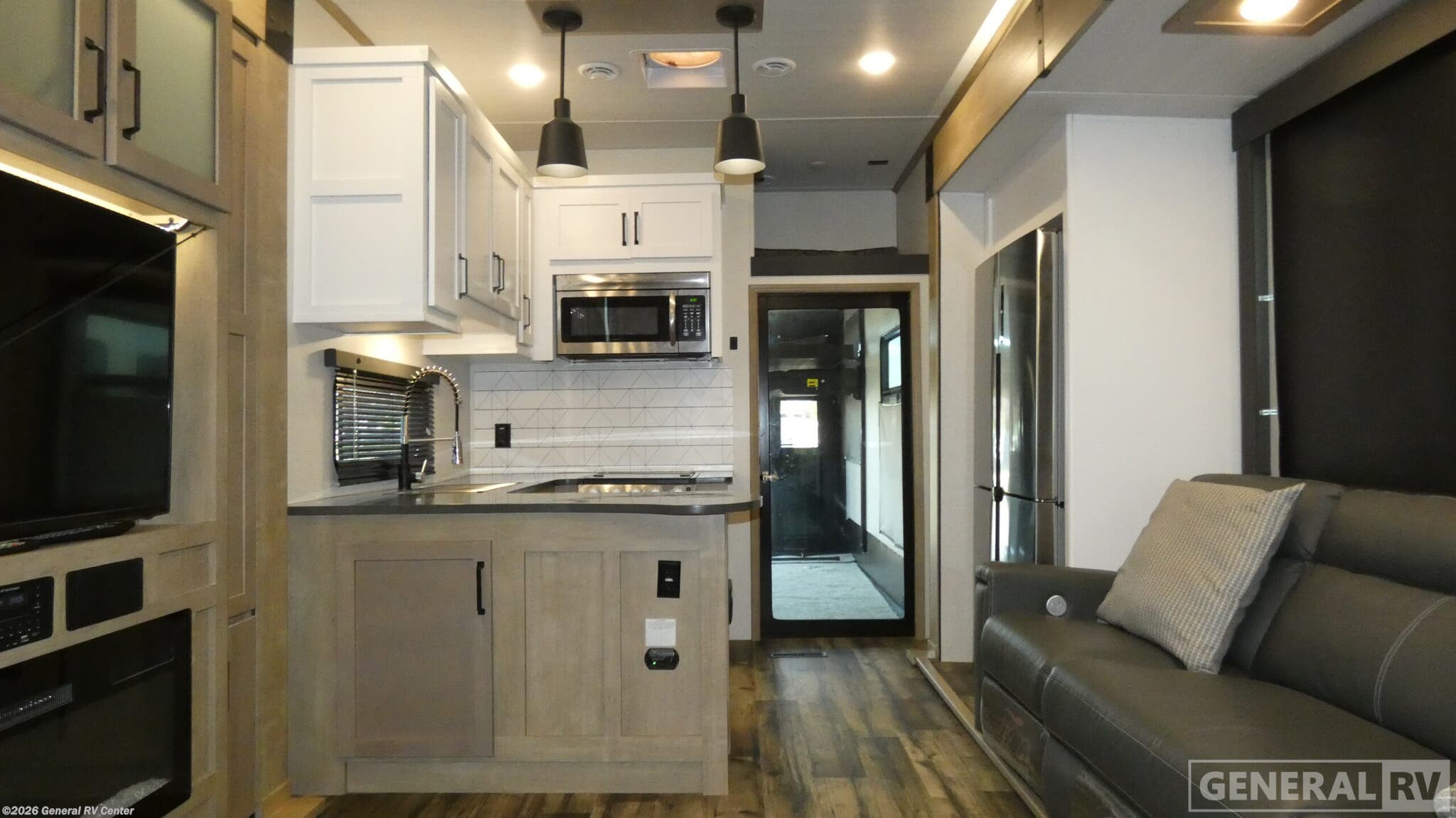 2022 Keystone Raptor 423 - Used Fifth Wheel For Sale by General RV Center in Wixom, Michigan