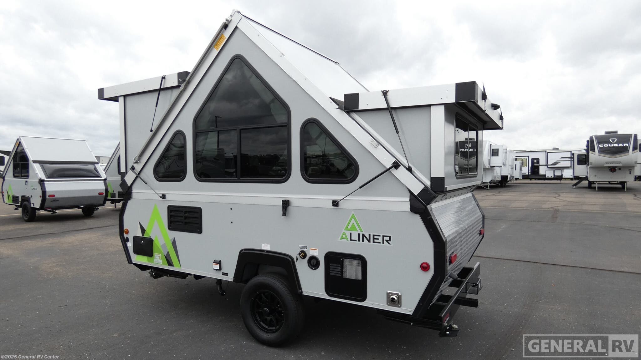 2026 Classic Twin Bed by Aliner from General RV Center in Wixom, Michigan